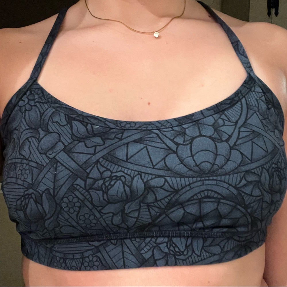 LULULEMON BLACK RACERBACK PATTERNED SPORTS BRA